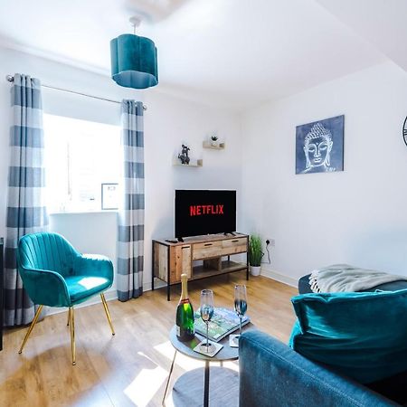 Stylish Chester City Centre Apartment By 53 Degrees Property, Ideal For Couples & Business Professionals - Sleeps 4 Dış mekan fotoğraf