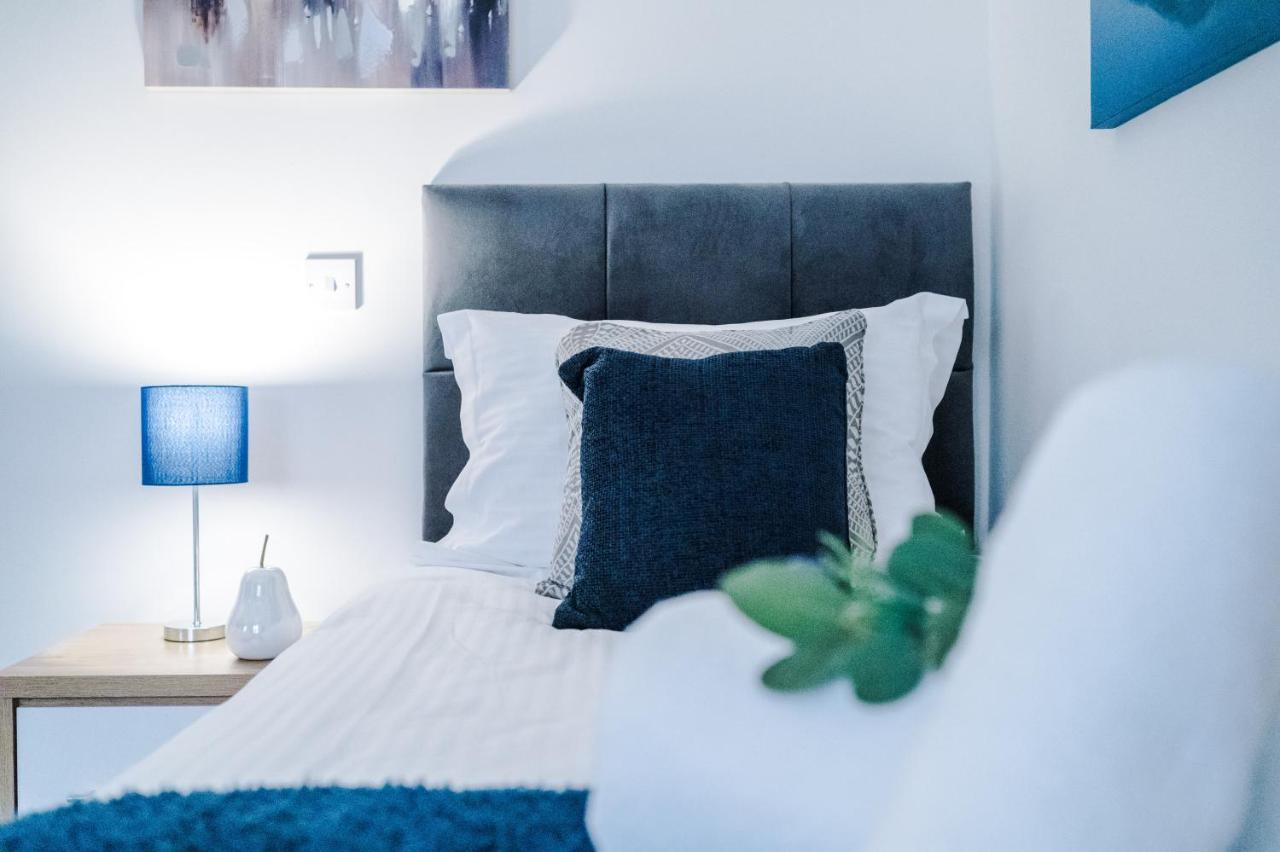 Stylish Chester City Centre Apartment By 53 Degrees Property, Ideal For Couples & Business Professionals - Sleeps 4 Dış mekan fotoğraf